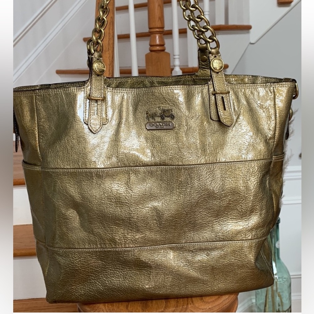 Stunning EUC coach Tribeca gold tote
